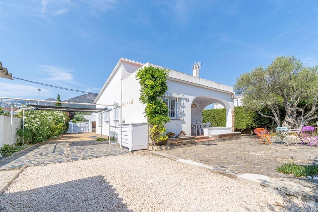 Mb1-House With Big Garden ,Swimming-Pool, & Barbacue In Roses Villa Exterior photo