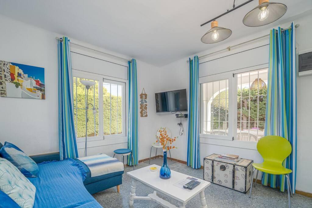 Mb1-House With Big Garden ,Swimming-Pool, & Barbacue In Roses Villa Exterior photo