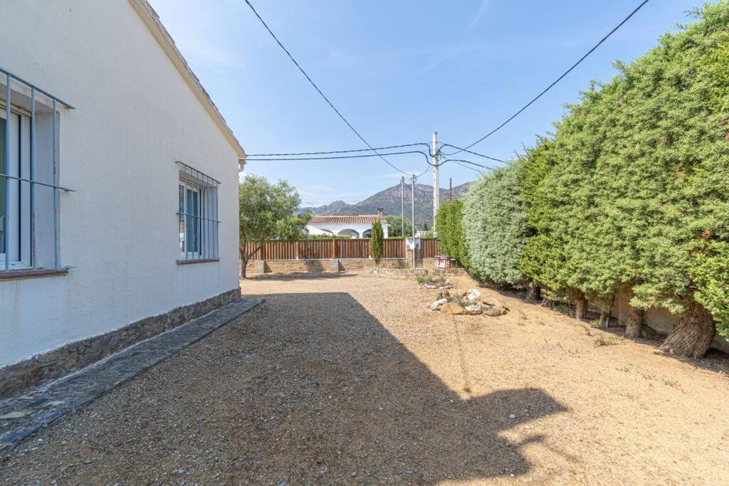 Mb1-House With Big Garden ,Swimming-Pool, & Barbacue In Roses Villa Exterior photo